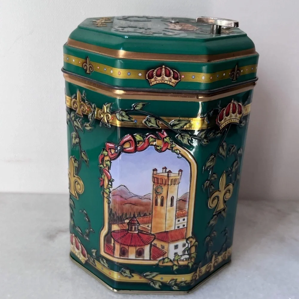 Music box Germany Embossed Octagon Tin Cookie Green 2007 We Wish You A Merry Xma - Picture 2 of 9
